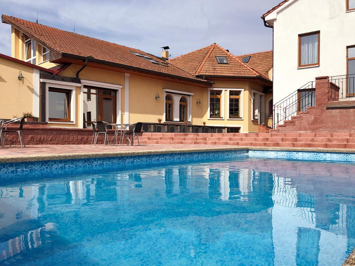 Penzion Surf Blansko Exterior foto